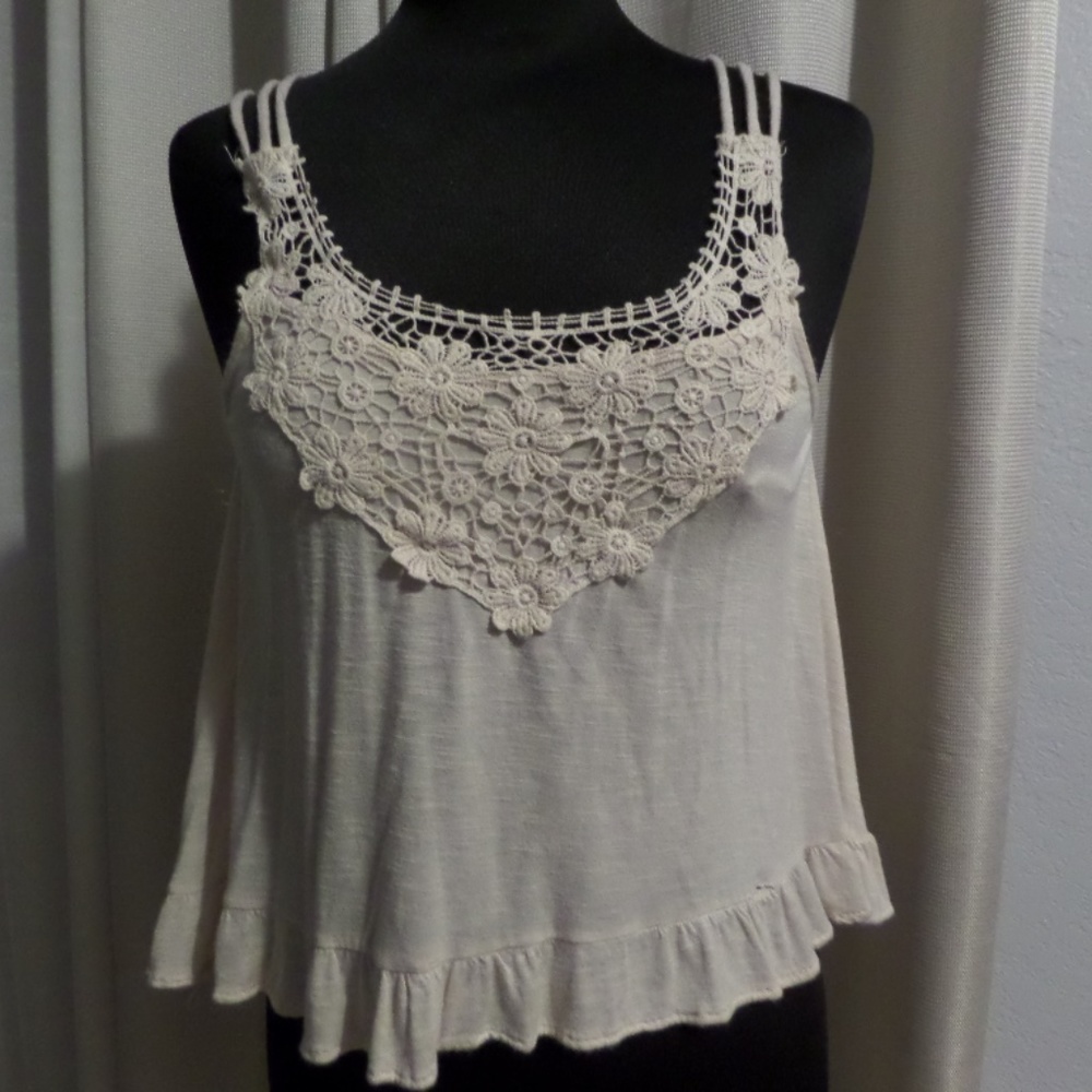 🌵 E & M Women's Size M Ivory scoop Neck BLOUSE 🌵